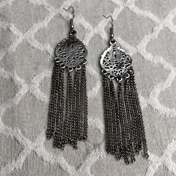 Fringe Tassel Dangle Earrings Pewter Silver Tone Art Deco Vintage Look - Picture 4 of 4